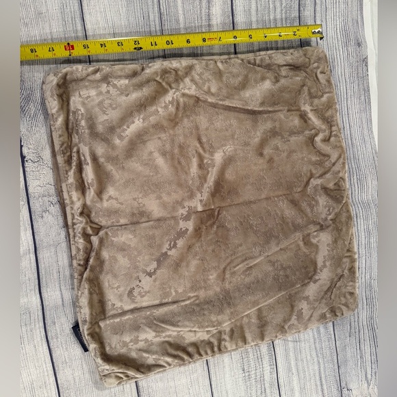 LACOURTE Soft Tan decorative plush texture Pillow Cover 18x18in - Picture 4 of 7